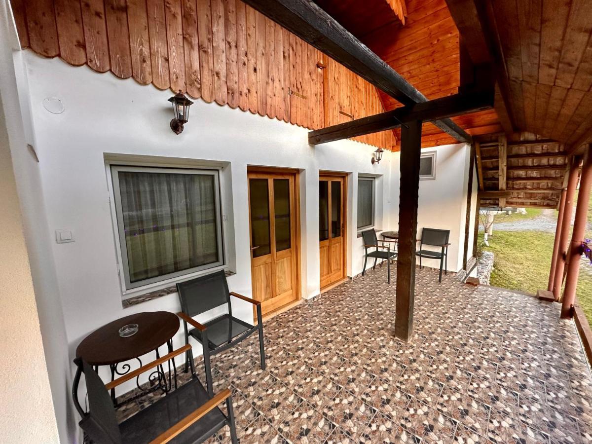 Casa Aurelia Hotel Chiscau ภายนอก รูปภาพ